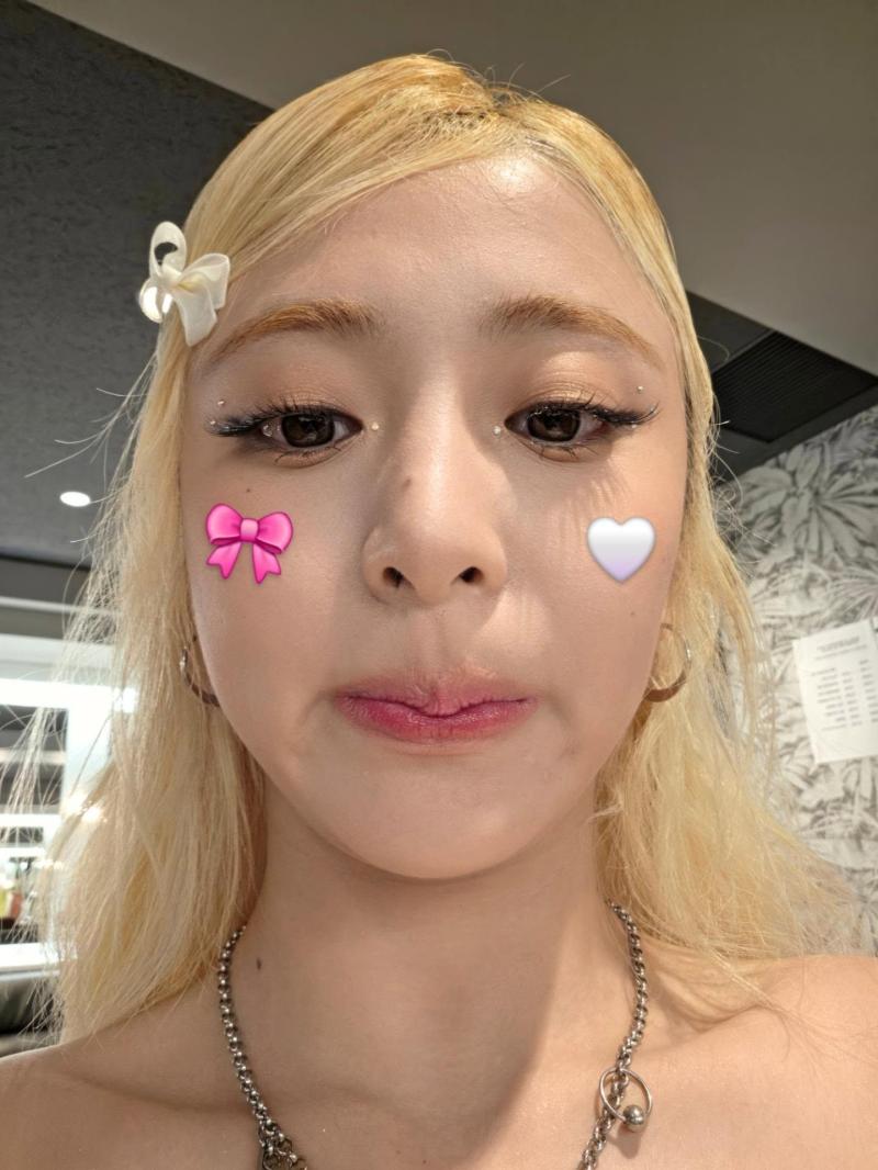 르세라핌 허윤진