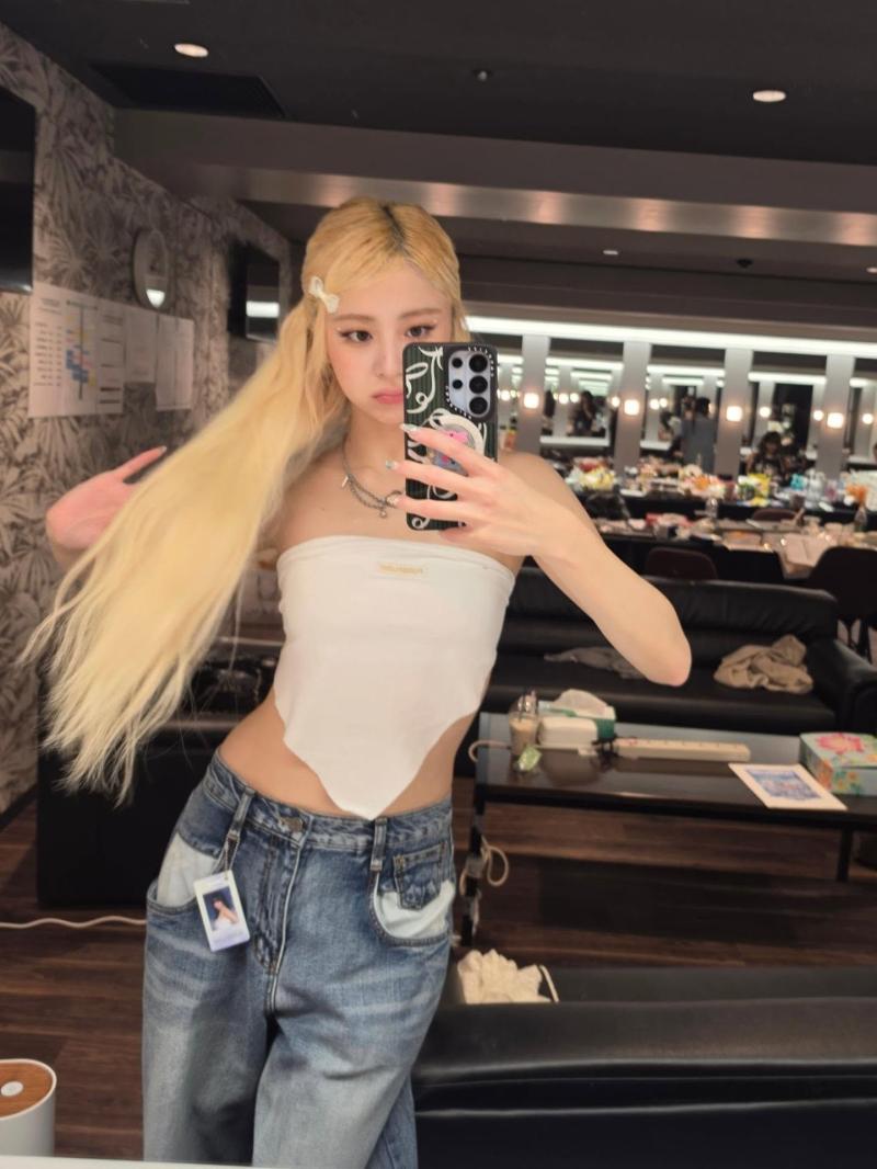 르세라핌 허윤진