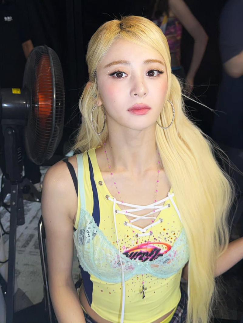르세라핌 허윤진