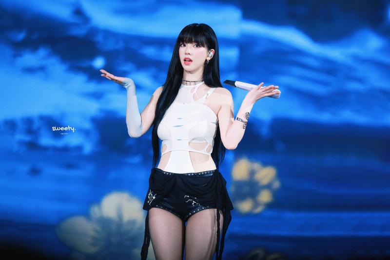르세라핌 카즈하