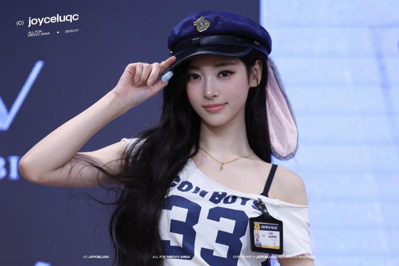 미야오 안나 260824