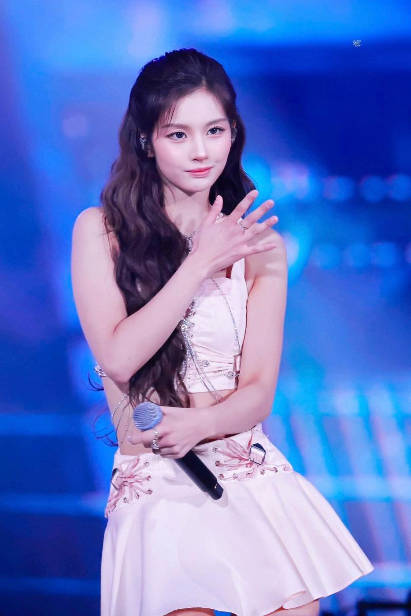 엔믹스 설윤 TIMA