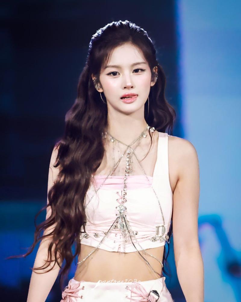 엔믹스 설윤 TIMA