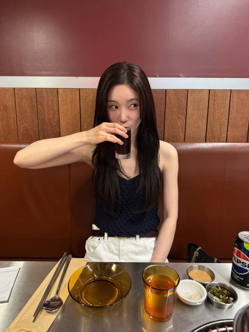 정채연