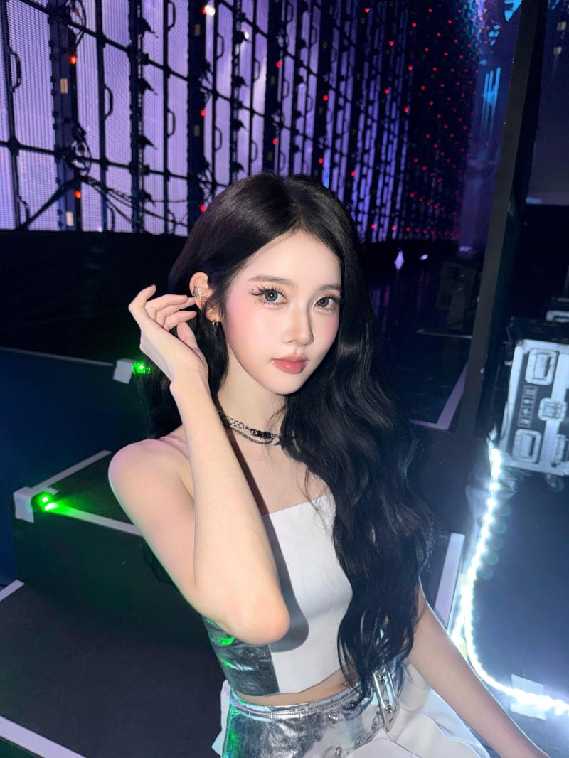 스테이씨 시은 SNS
