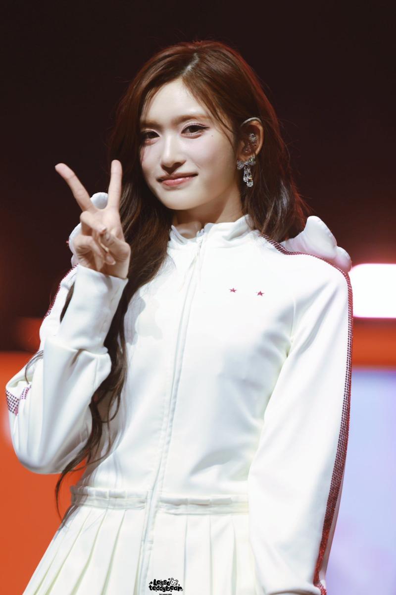 아워벌스데이 신혜원,ITZY 예지