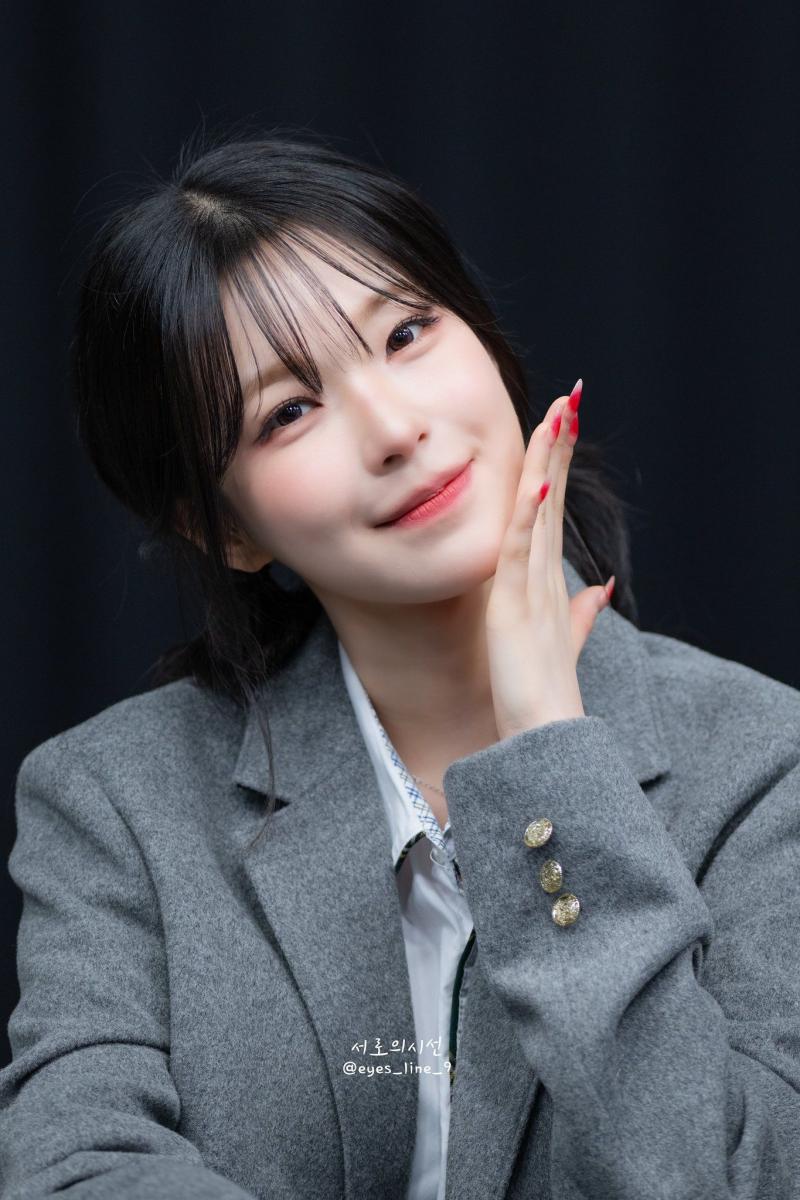 프로미스나인 백지헌