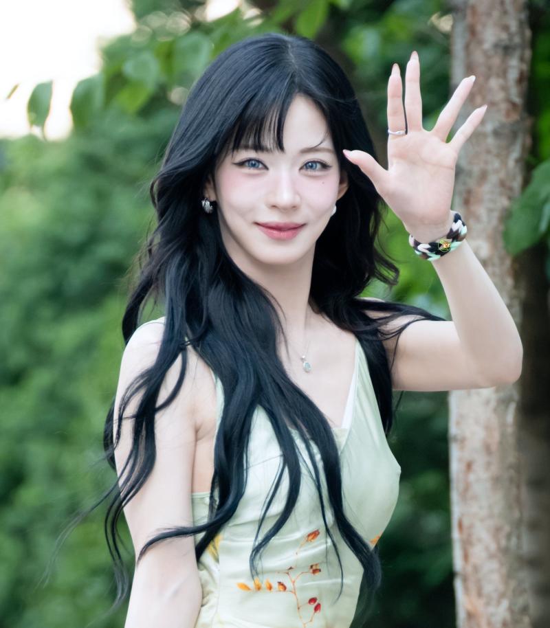 프로미스나인 이채영