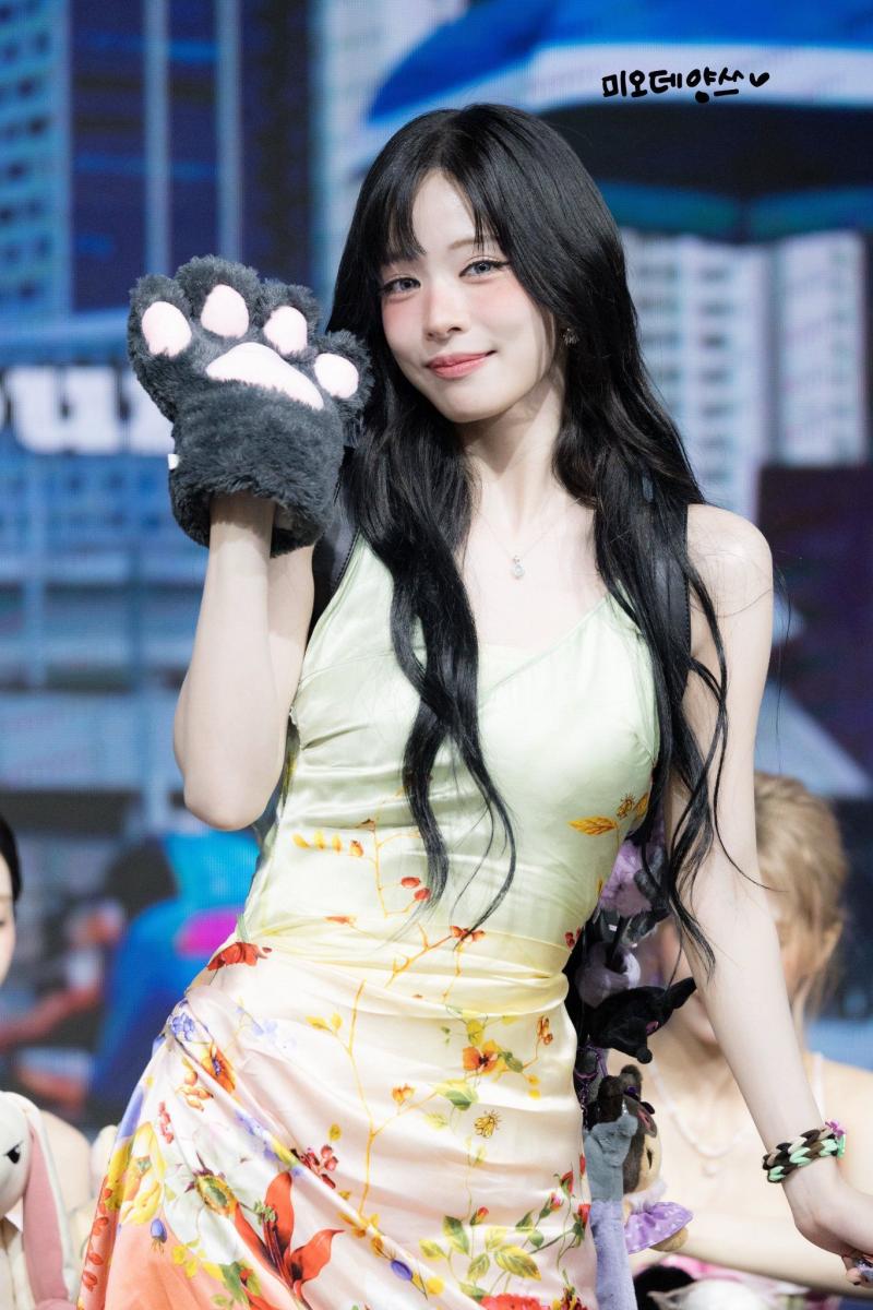 프로미스나인 이채영