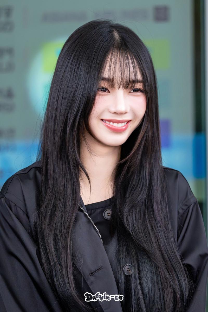 오늘자 싱가포르로 출국하는 에스파 카리나