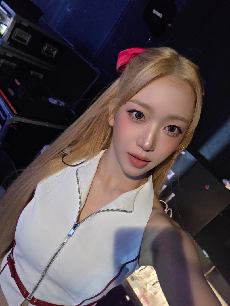 김지은 IN COLOR