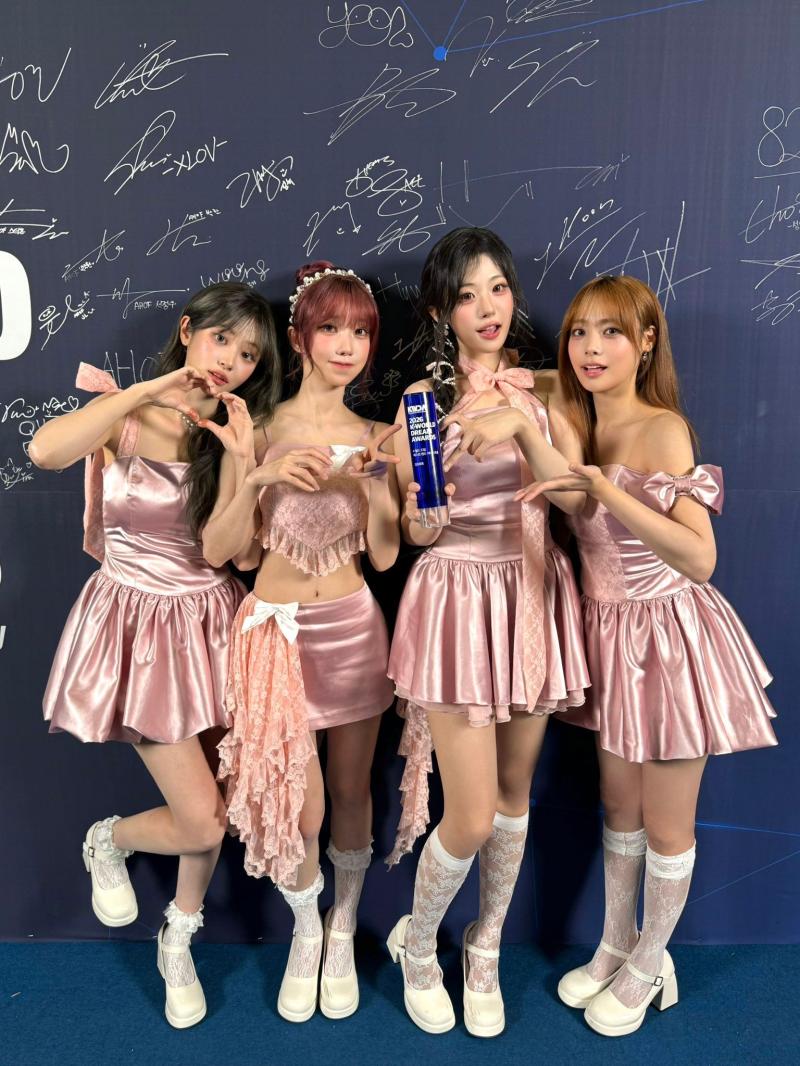 QWER 케이 월드 드림 어워즈