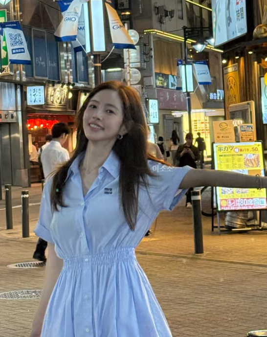 진세연 각선미