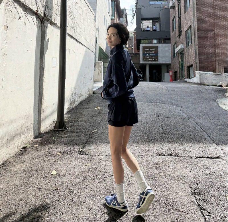 나나(자세히 보면 꼭튀 보임)