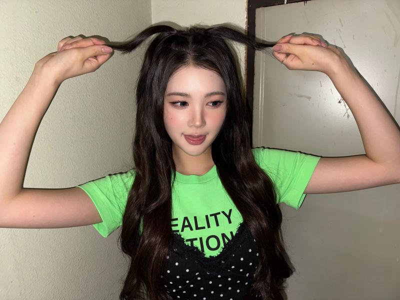하츠투하츠 에이나