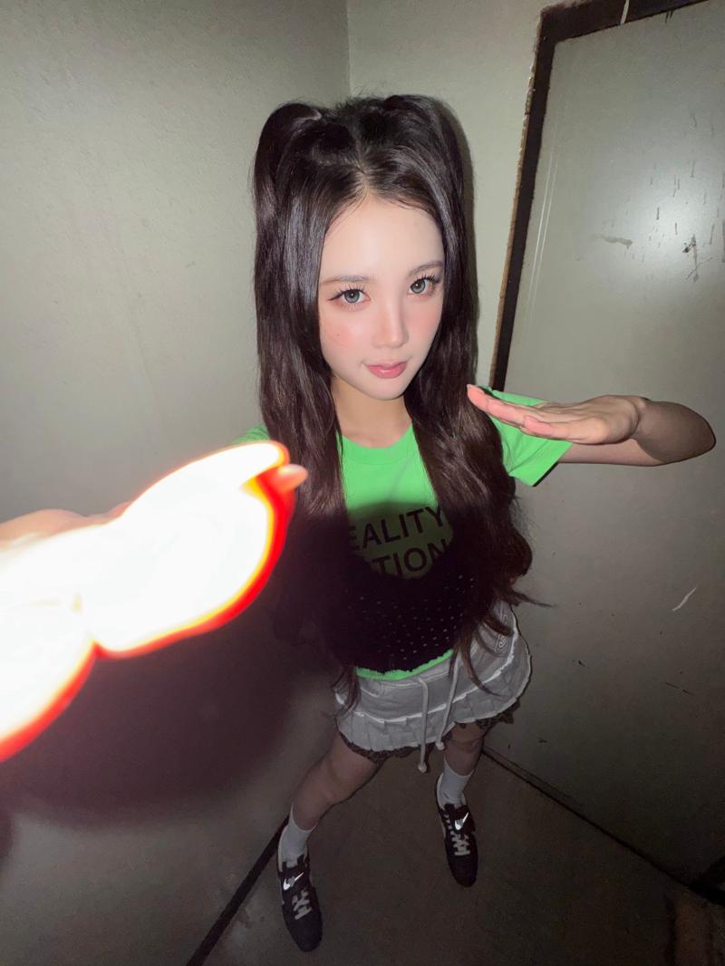 하츠투하츠 에이나
