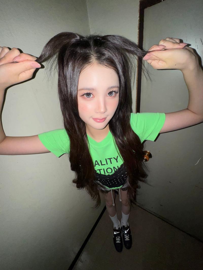 하츠투하츠 에이나