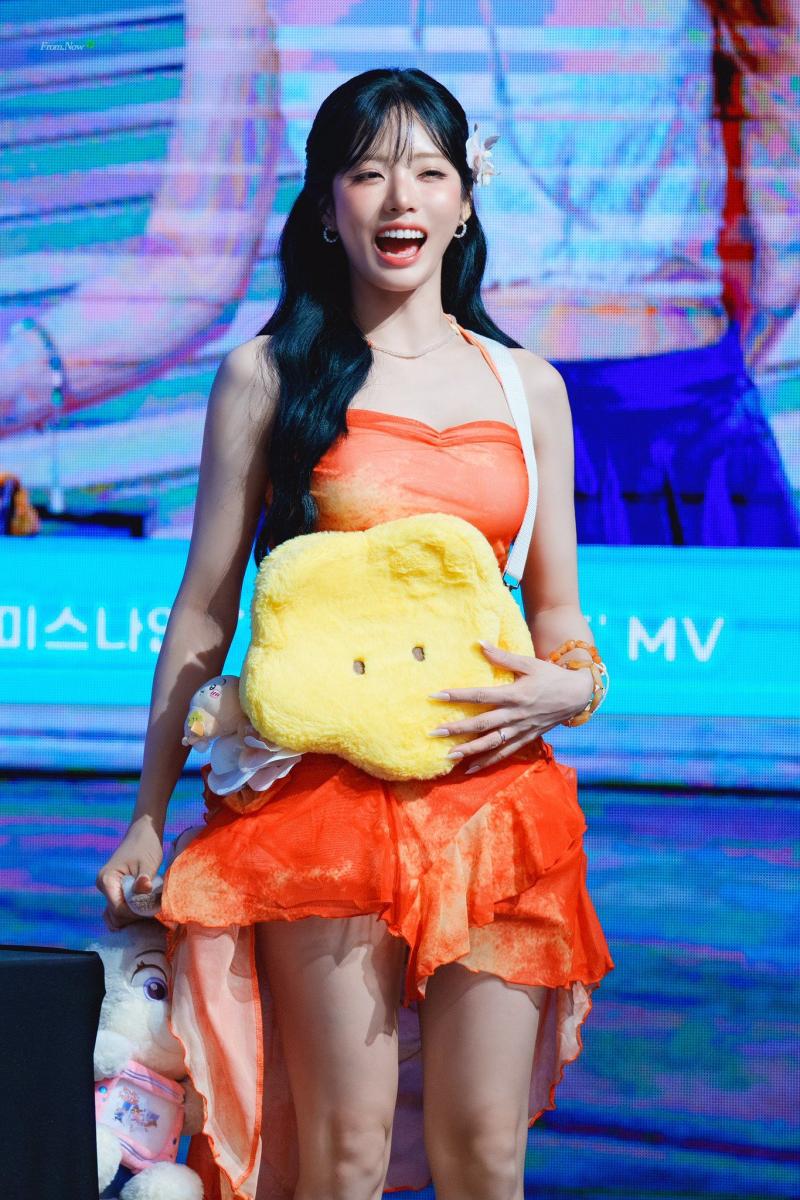 프로미스나인 박지원