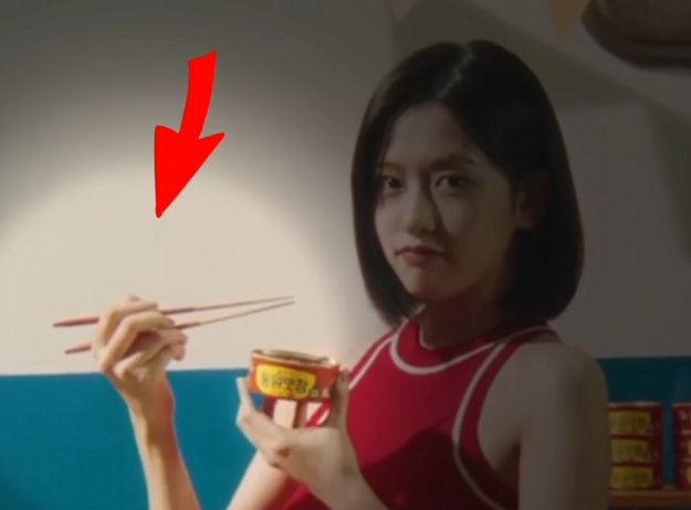 자본력이 고친 젓가락질