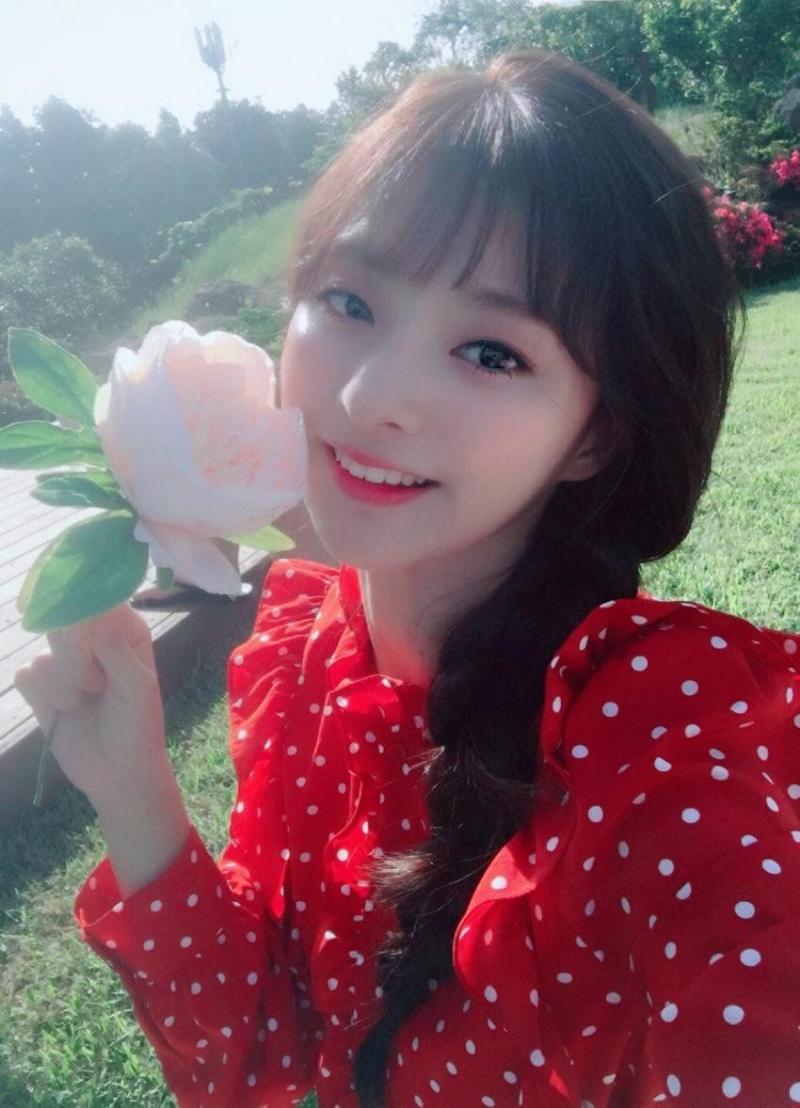 프로미스나인 백지헌