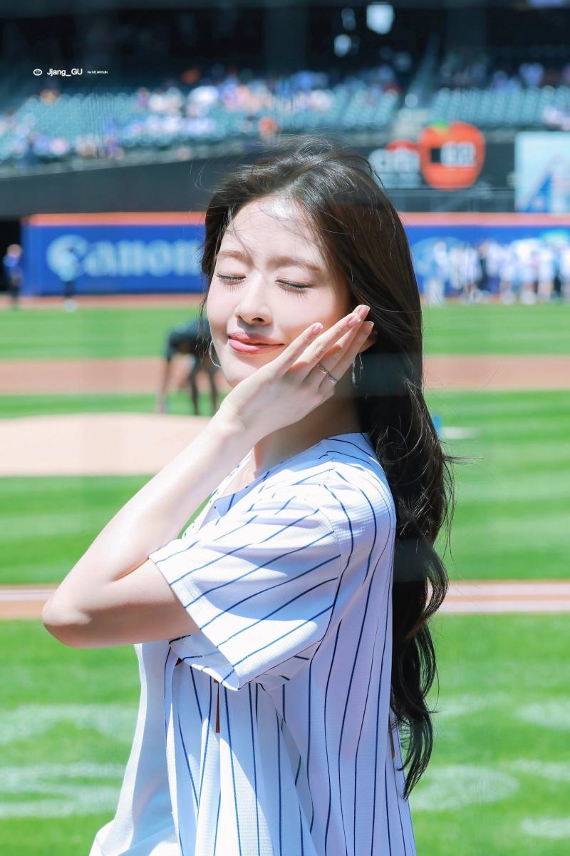 아이브 안유진