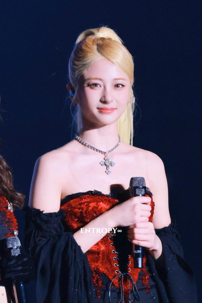 르세라핌 허윤진