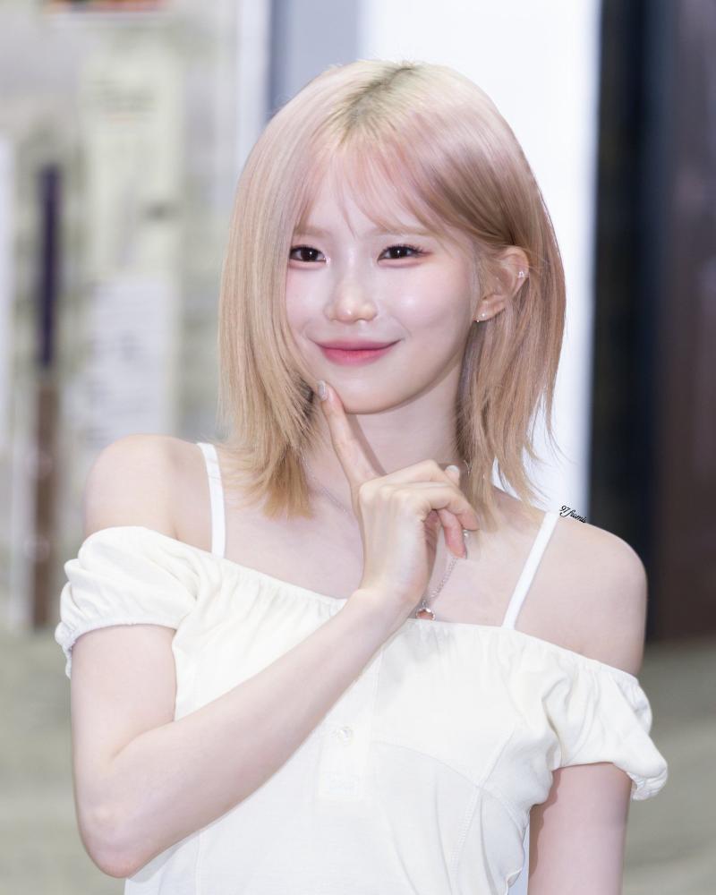 프로미스나인 송하영