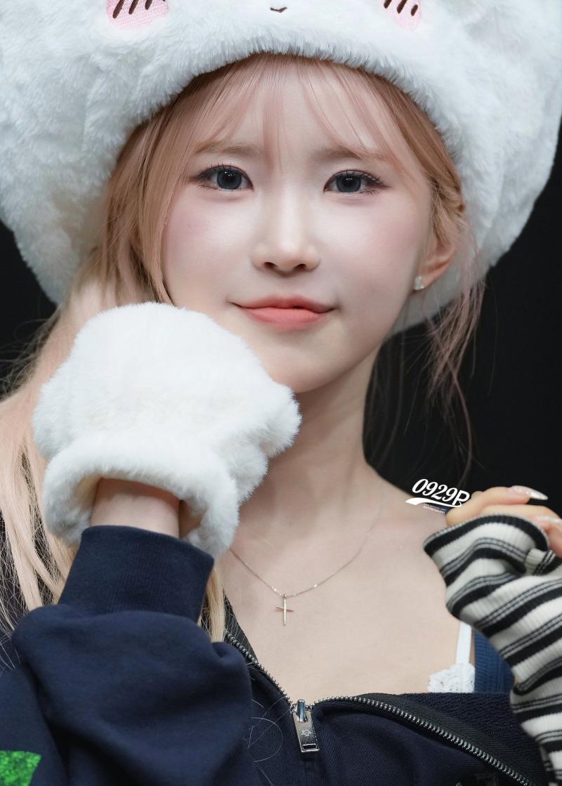 프로미스나인 송하영