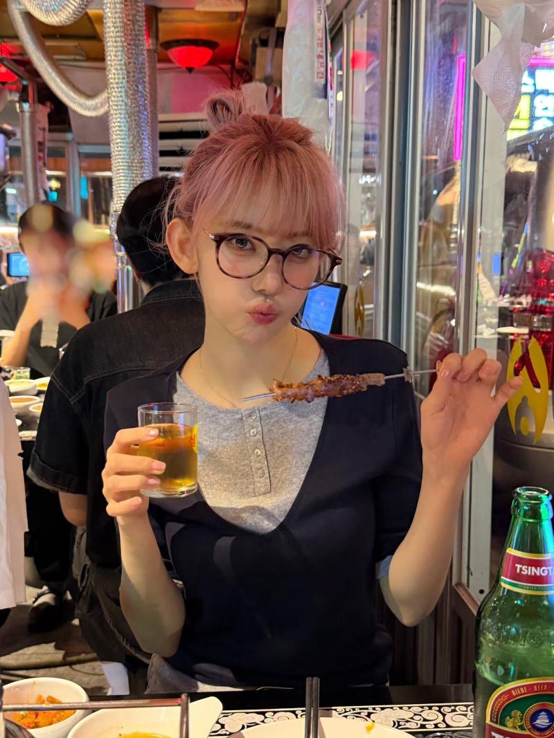 르세라핌 김채원,사쿠라,홍은채