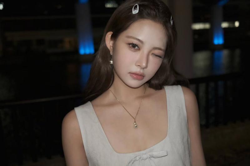 르세라핌 김채원,사쿠라,홍은채