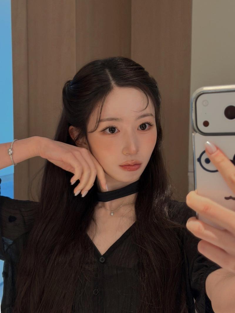 야구 직관하는 아이브 장원영 & 엔믹스 설윤 2분할