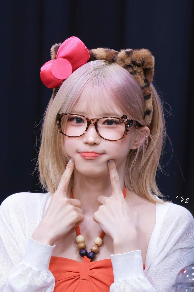 프로미스나인 송하영