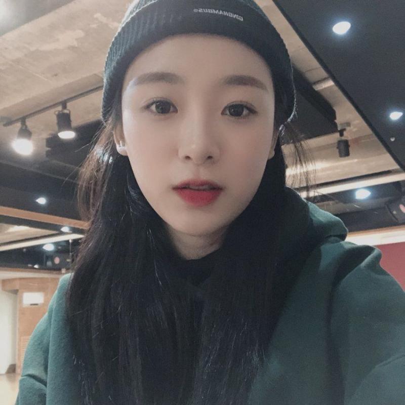 에이프릴-진솔