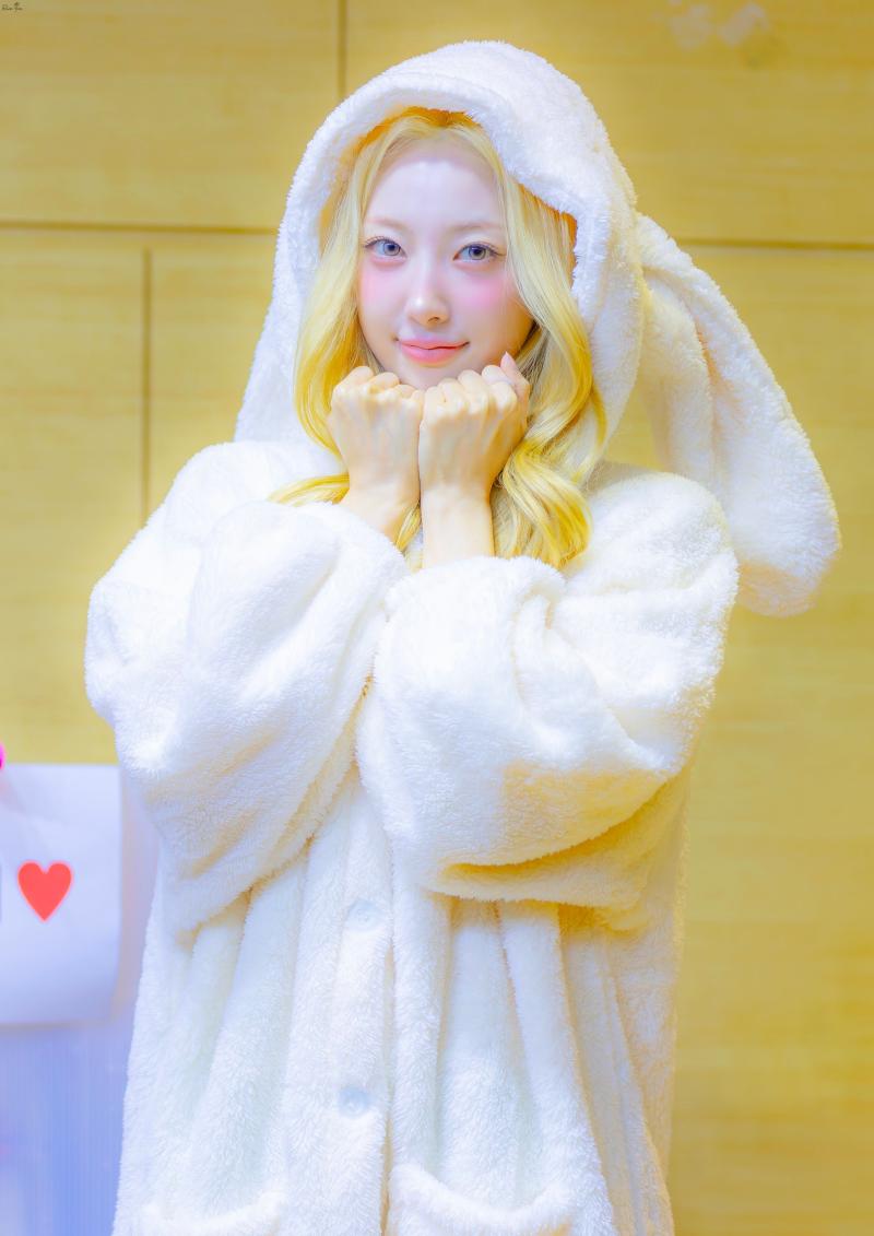 하이키 리이나 옐 팬사인회 260830