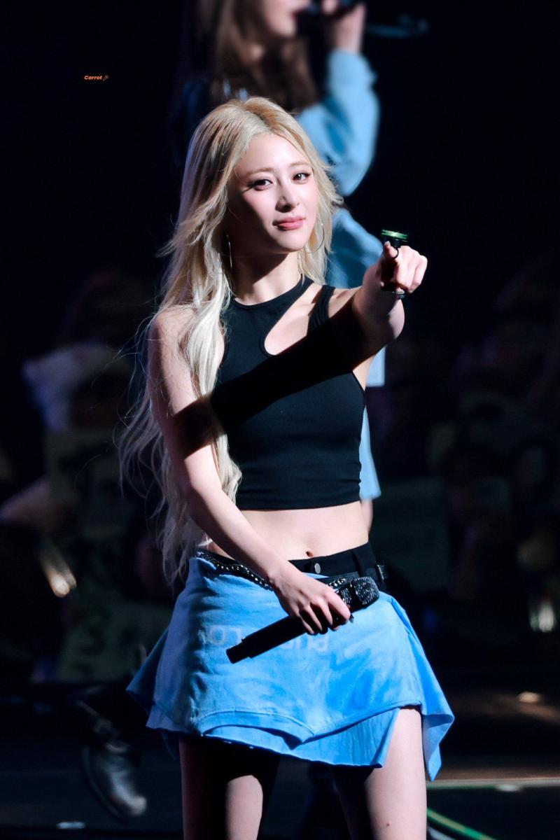 르세라핌 허윤진
