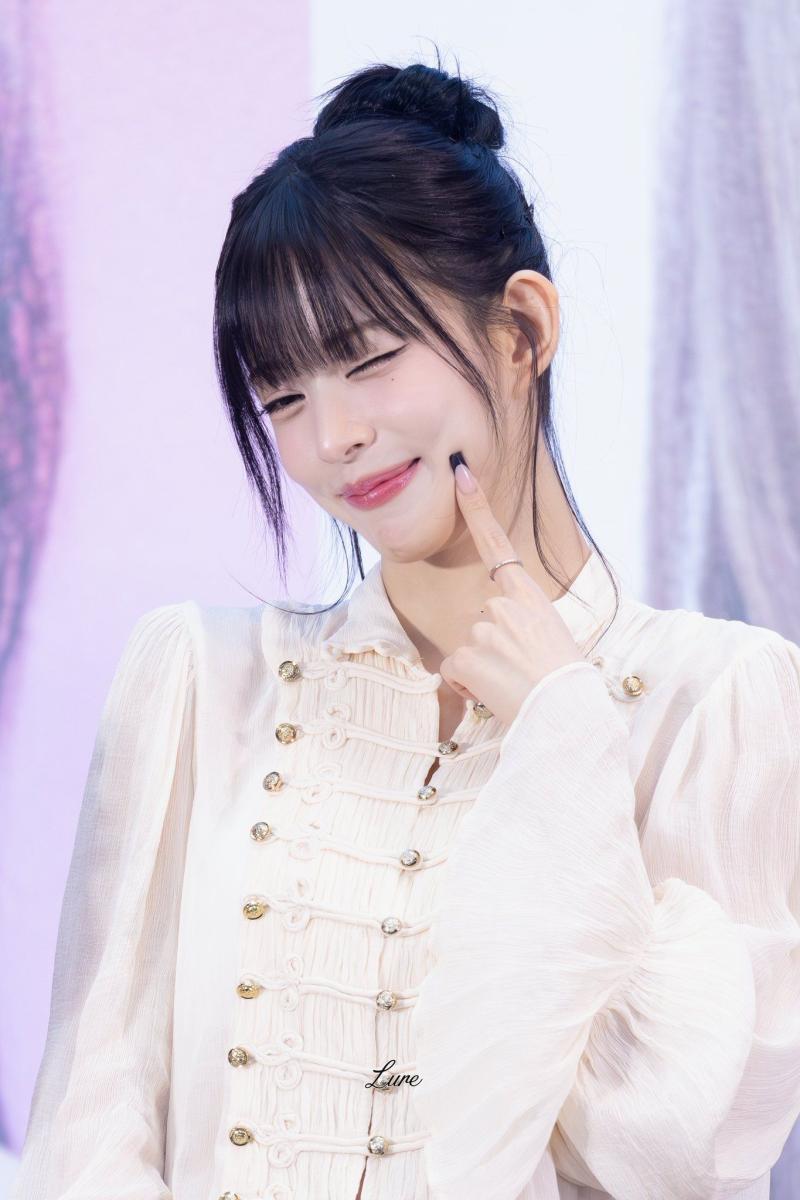 프로미스나인 이채영