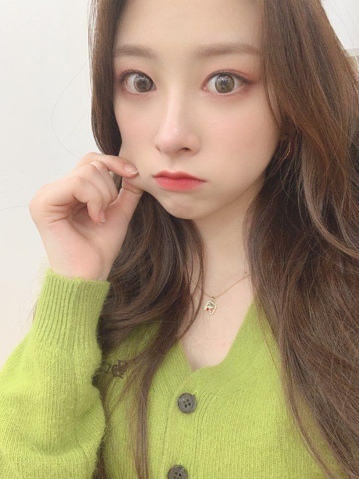 로켓펀치-윤경