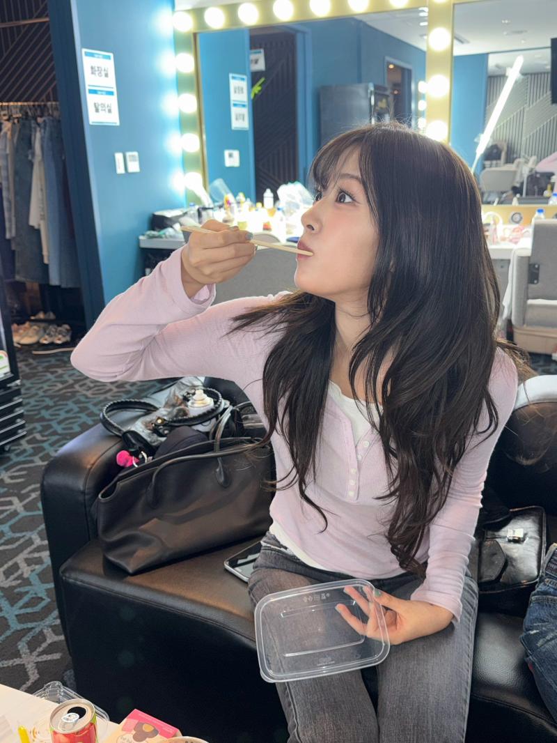 0901 안유진 DAY