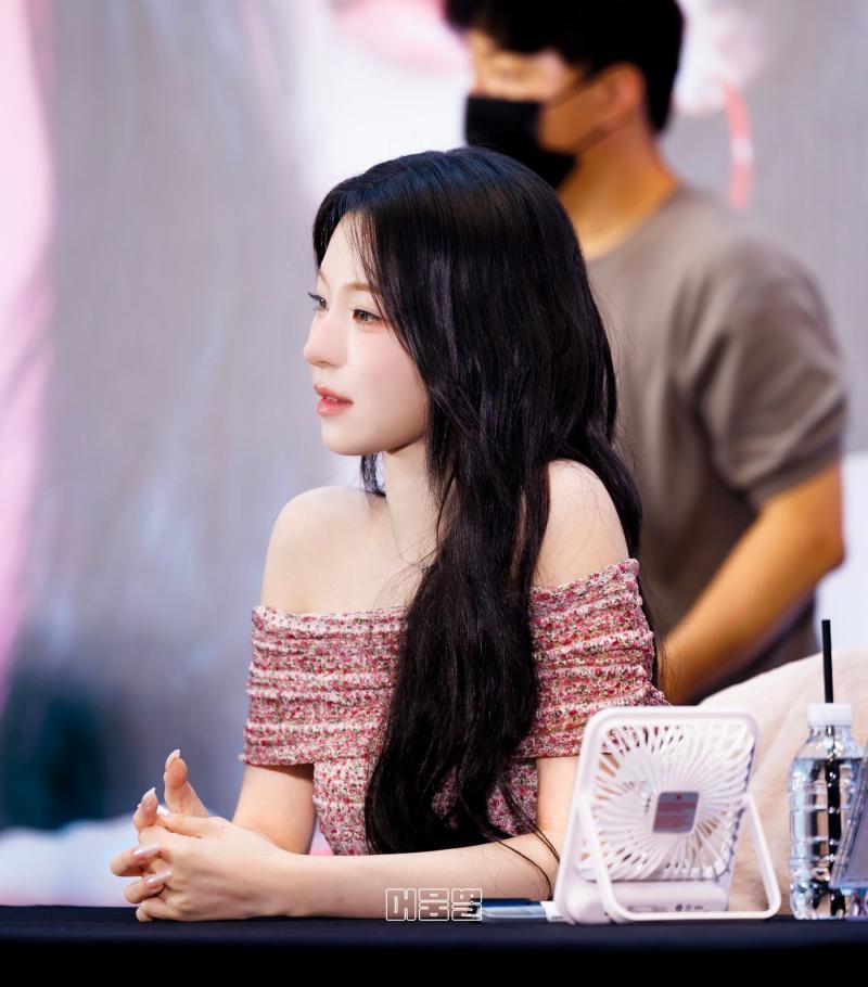 프로미스나인 백지헌