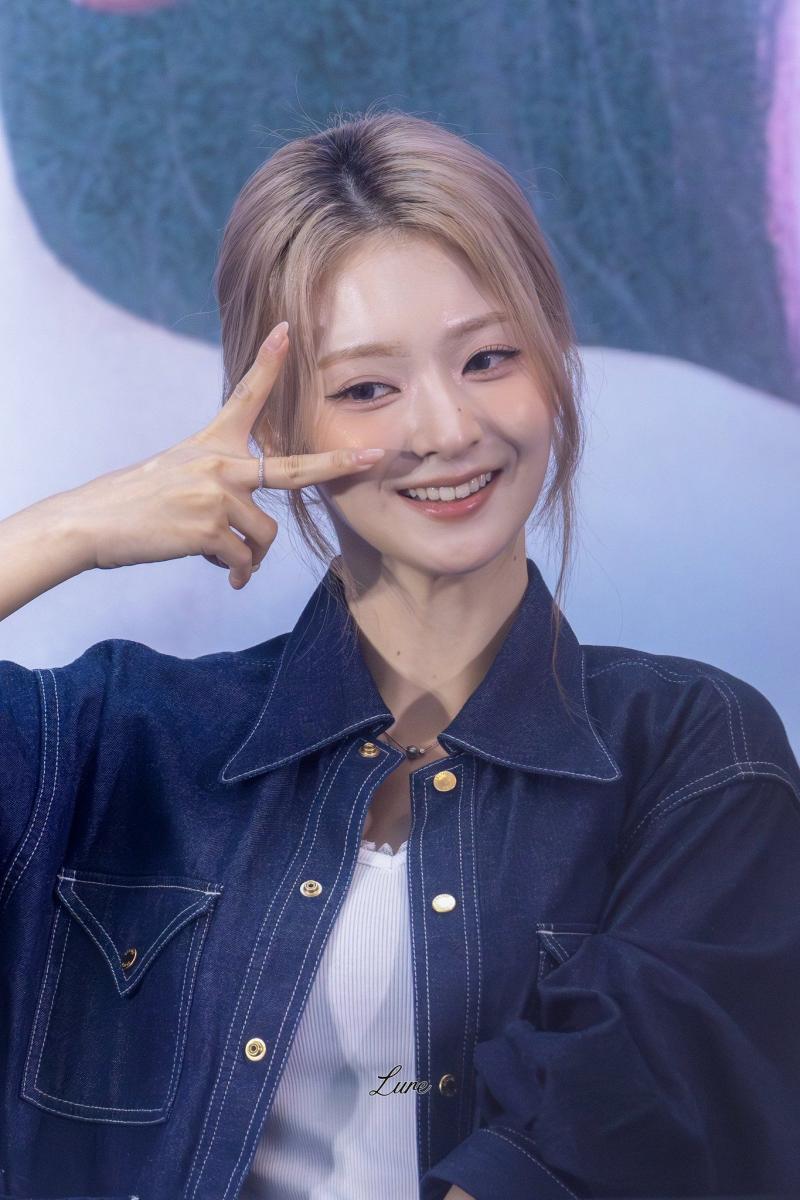 프로미스나인 이나경