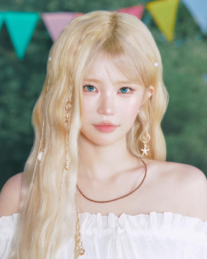 프로미스나인 송하영,박지원,이채영