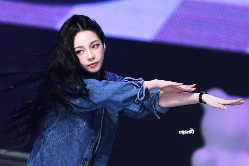 에스파 카리나