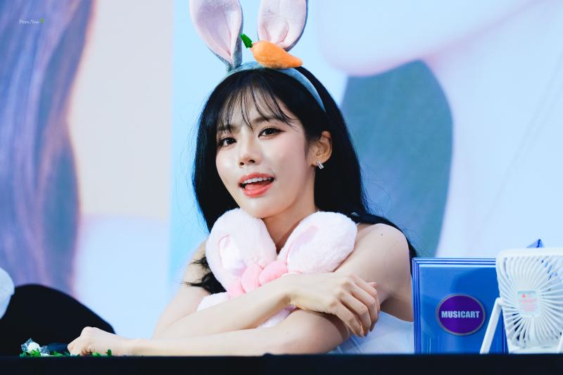 프로미스나인 박지원