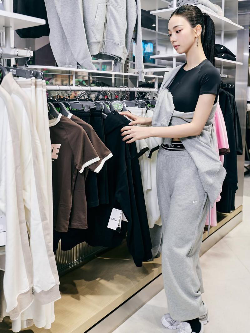에스파 카리나 나이키
