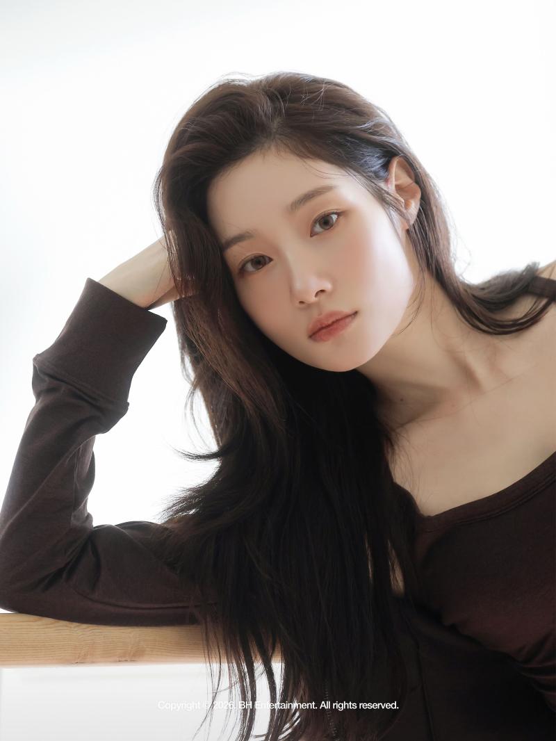 정채연 아이오아이 allure얼루어