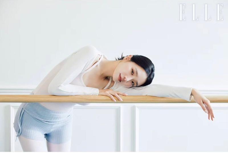 박규영 × ELLE 9월호 발레복 화보.JPG
