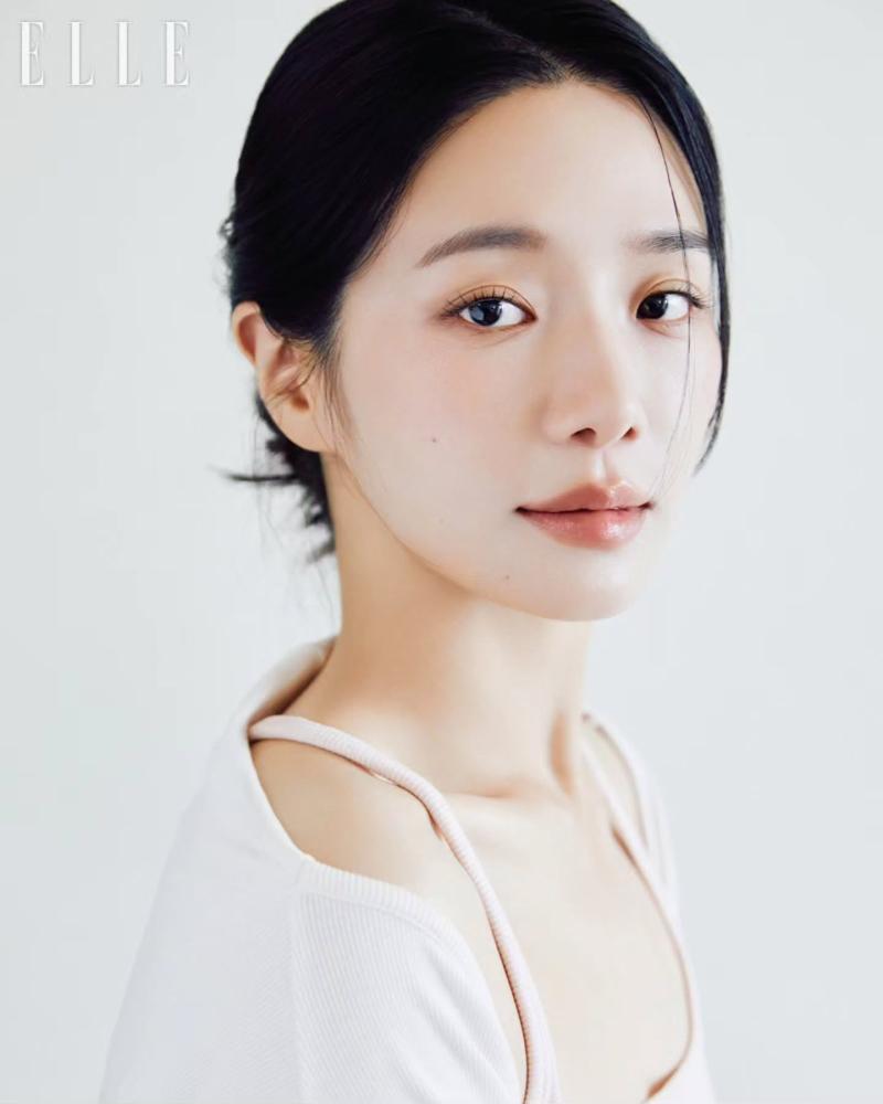 박규영 × ELLE 9월호 발레복 화보.JPG