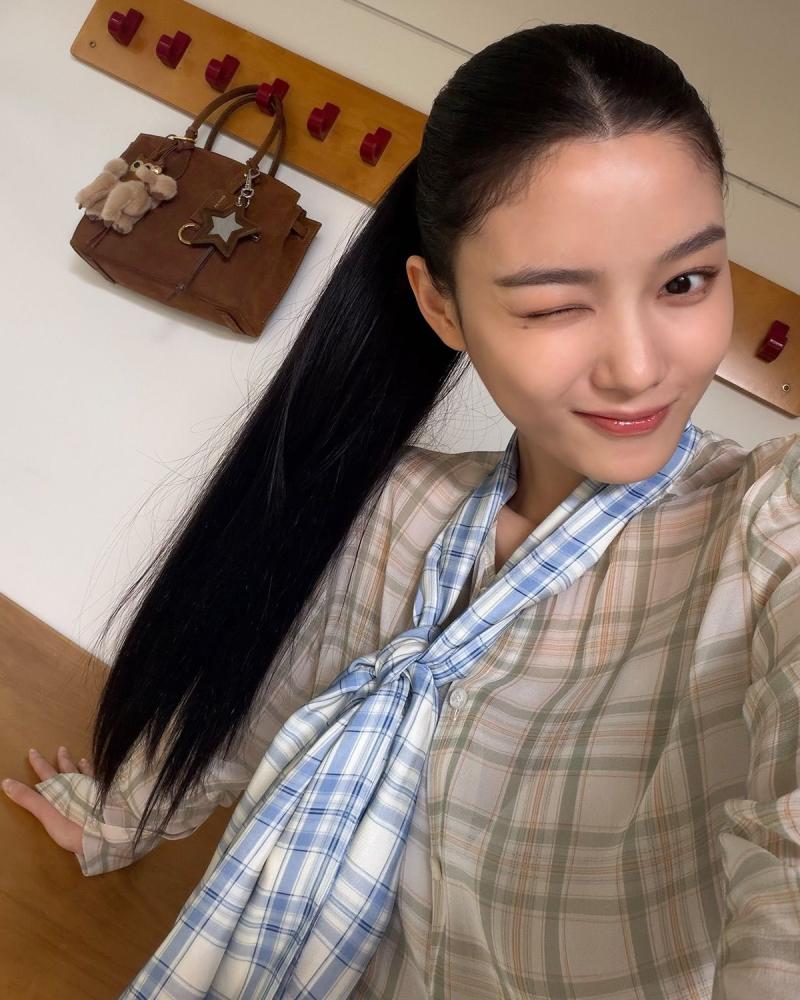김유정 100일의거짓말/ CLANE클라네/ 찰스앤키스