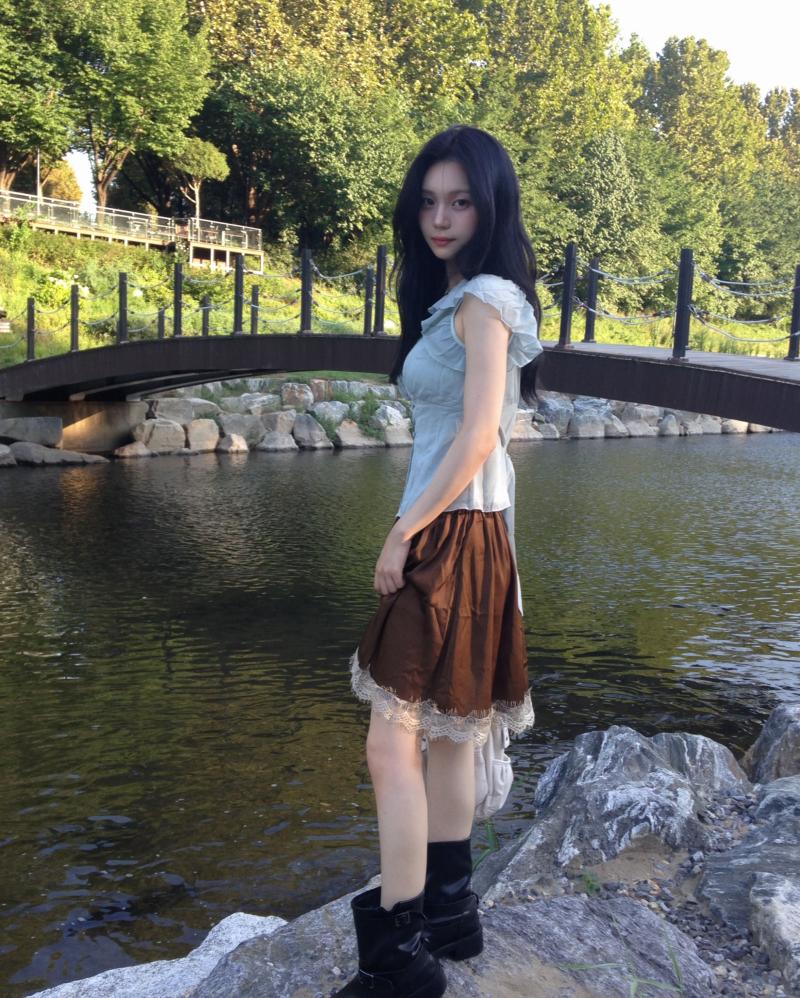 엄지 VIVIZ비비지 인별