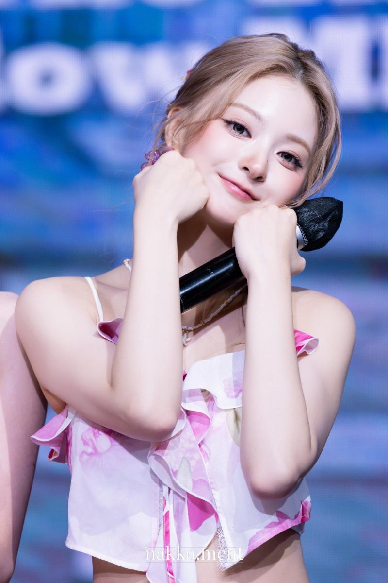 프로미스나인 이나경